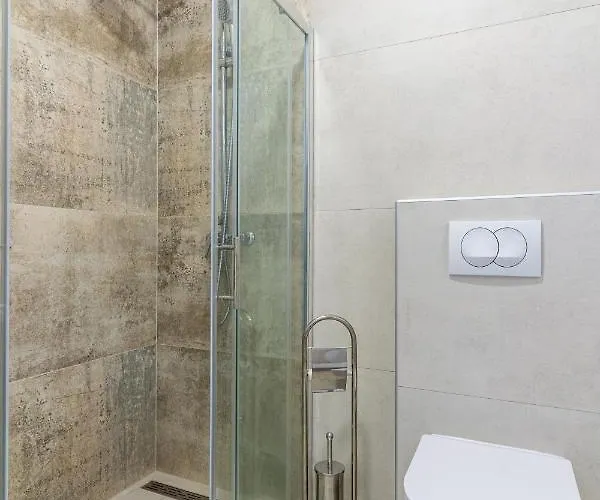 Island Paradise Cres